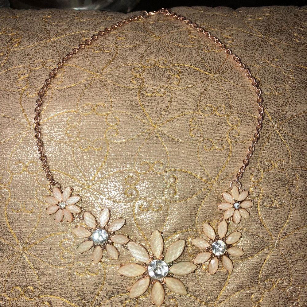 Flower necklace